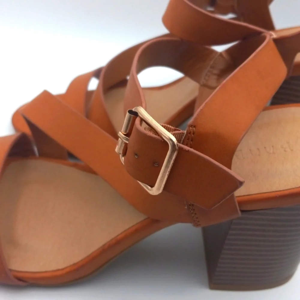 BROWN ASYMMETRIC STRAPPY CHUNKY HEEL